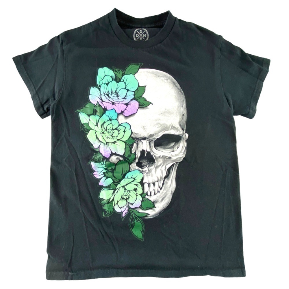 DOM skull & roses short sleeve Y2K goth halloween tee, S